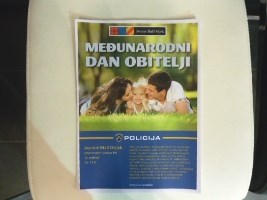 Slika MUP-ILUSTRACIJE-NOVA GALERIJA/Odjel prevencije/IC PU bez nasilja 2014/Crtezi naslovna.JPG